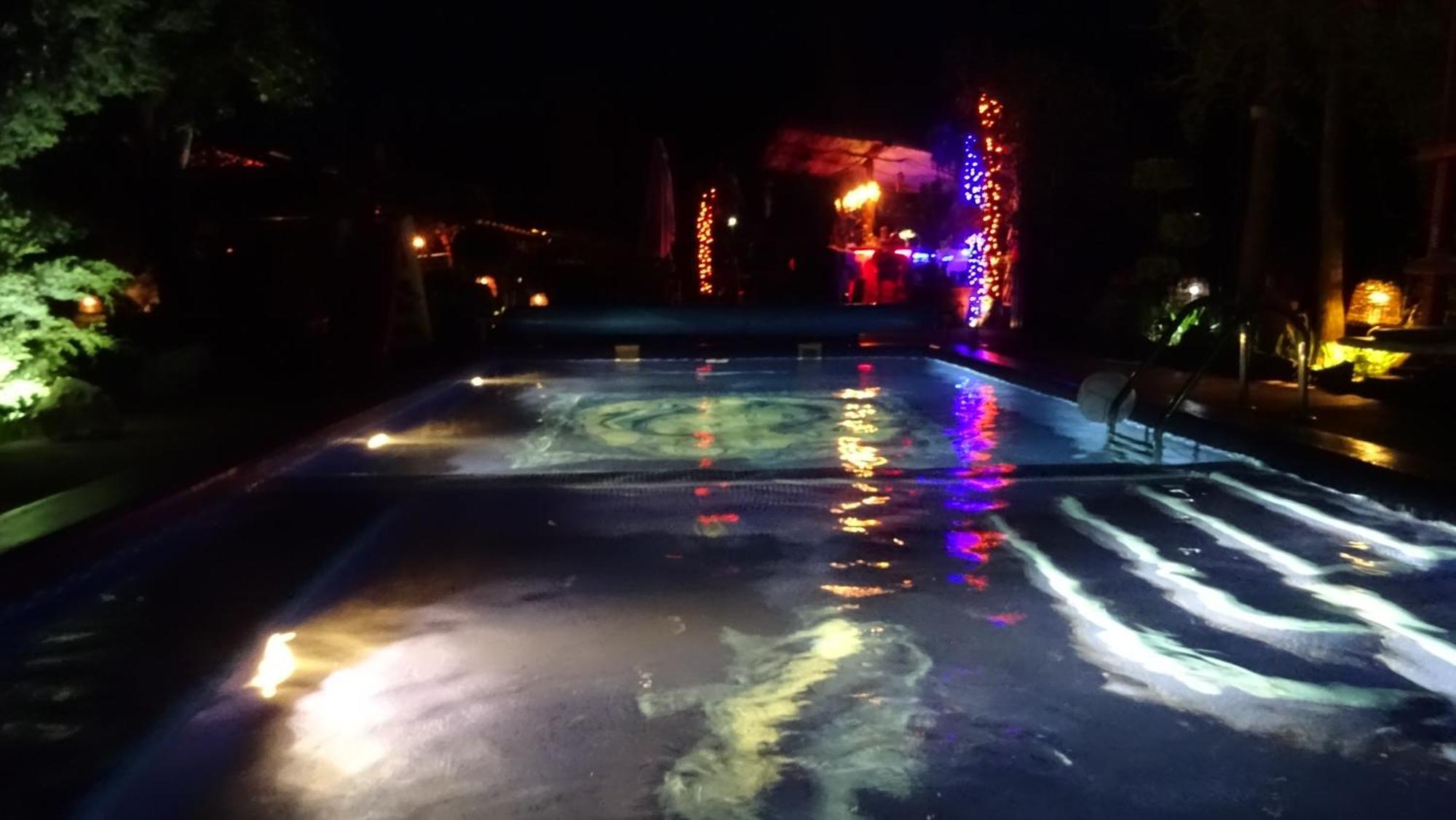 Holiday Vendeghaz Es Szabadidokert Jardanhaza Exterior foto