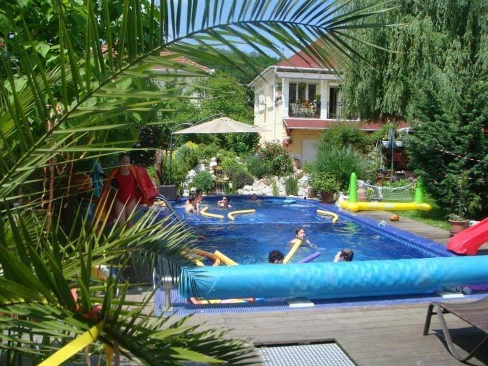 Holiday Vendeghaz Es Szabadidokert Jardanhaza Exterior foto